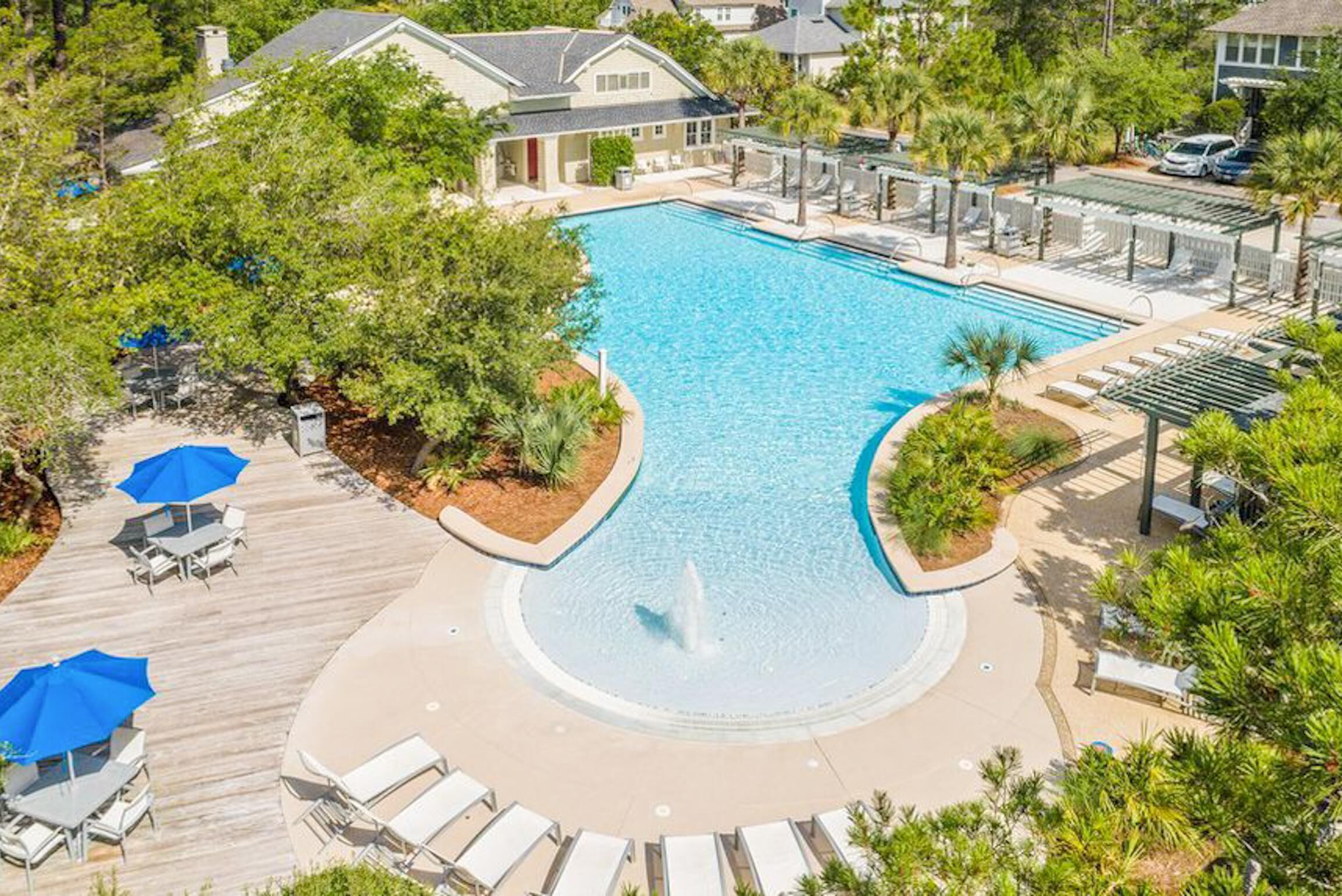 Hus, flere senger (Blue Moon) | Basseng | Et oppvarmet basseng