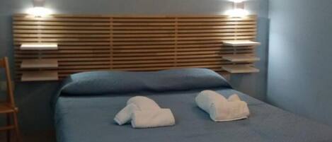 1 bedroom, iron/ironing board, travel cot, free WiFi