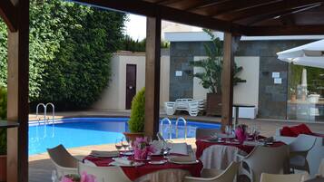 Piscina a l'aire lliure de temporada