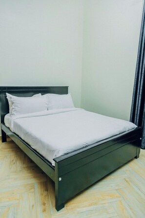Comfort-Apartment, Hügelblick | 1 Schlafzimmer, Schreibtisch, laptopgeeigneter Arbeitsplatz