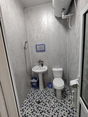 Bathroom - Mokhira Guest House (Samarkand)