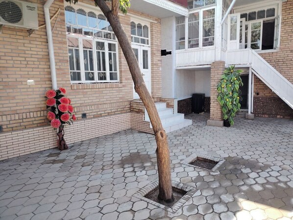 Garden - Mokhira Guest House (Samarkand)