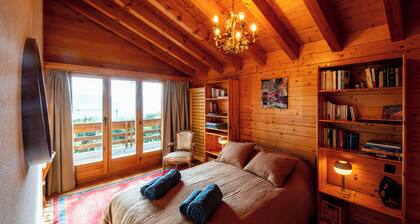 Magnificient 170 m2 duplex appartment in a luxury chalet in Crans-Montana