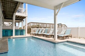Pool - FREE CABANA SETUP SELECT WEEKS - Sleeps 30 - Blue Diamond, Oceanfront (Holden Beach)