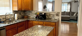 Cozy Bungalow 3bdrm, 2.5ba, Courtyard