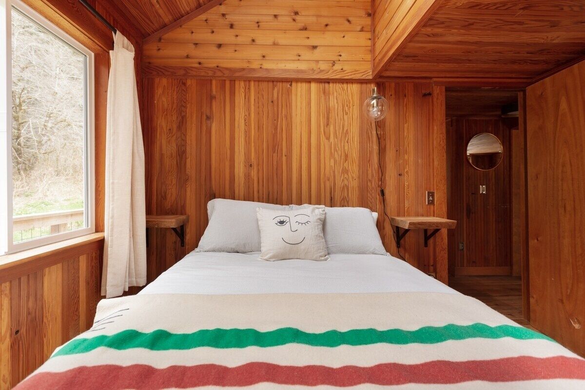 2 bedrooms, Internet, bed sheets