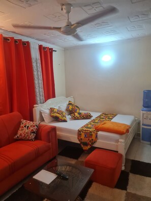 1 bedroom, iron/ironing board, WiFi, bed sheets - Pleasant apartment with WiFi in vibrant Mombasa (Mombasa)