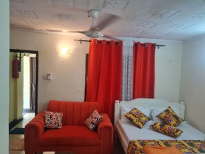 1 bedroom, iron/ironing board, WiFi, bed sheets - Pleasant apartment with WiFi in vibrant Mombasa (Mombasa)