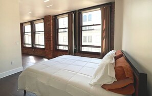 1 soverom, strykejern/-brett og sengetøy