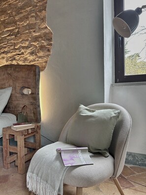 Deluxe Cottage, 2 Bedrooms, Garden View | Individually decorated, individually furnished, free WiFi, bed sheets - Podere Pietraluna (Città di Castello)