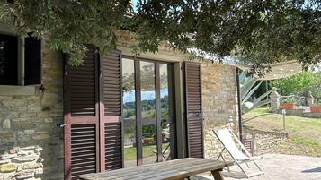 Classic-Apartment, 1 Schlafzimmer, Poolblick | Terrasse/Patio