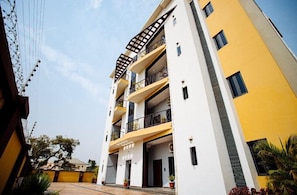 Ngoại thất