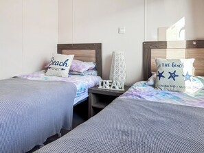 3 多间卧室、免费 WiFi、床单