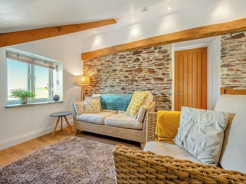 Horseshoe Cottage - UK48252