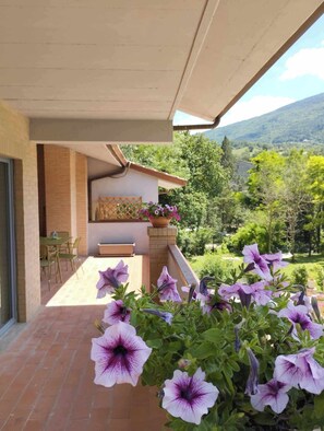 Front of property - PianPieve Nature and Relax apartments (Assisi)