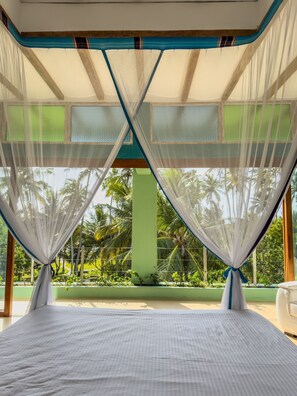 6 bedrooms, iron/ironing board, WiFi, bed sheets - Premium 6-bedroom villa in the World Famous Diani/Galu Beach in Kenya. (Kwale)