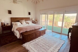 7 bedrooms, iron/ironing board, WiFi, bed sheets - Paradise by the dam - Your haven of peace and leisure  (Piracaia)