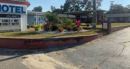 Red hill motel