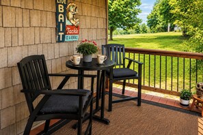 Outdoor dining - Unwind Near the Lake | Fire Pit • Marina Nearby (Bronston)