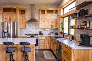 Private kitchen - Inlet View Home (Homer)