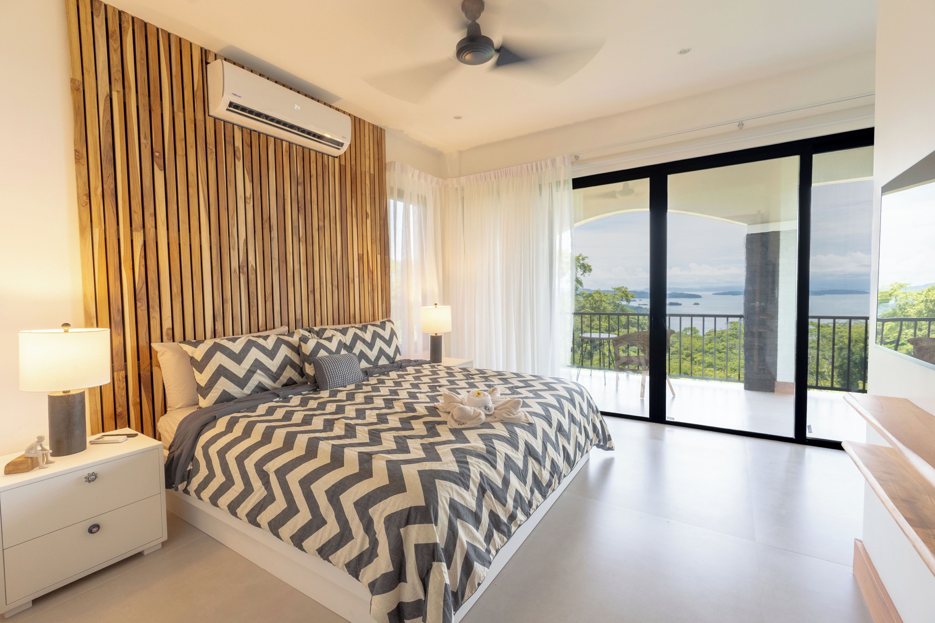 4 chambres, bureau, fer et planche à repasser, Wi-Fi gratuit