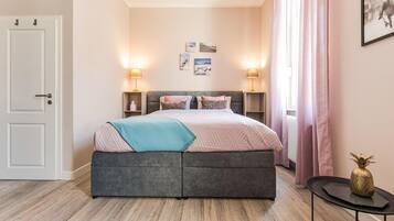 Apartment | 1 bedroom, bed sheets