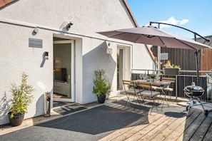 Outdoor dining - MOLA Apartments-Altstadt-Large roof terrace-Grill-Free parking-WLAN (Herdecke)