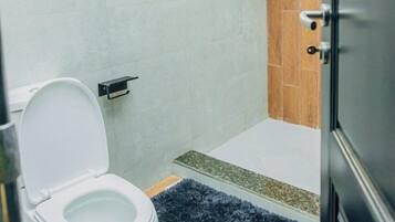 Family Apartment, Balcony, Hill View | Bathroom | Shower, towels, soap, shampoo