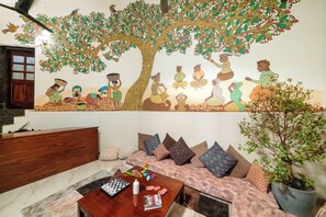 TV - Jungle Ghar  (Pipariya)