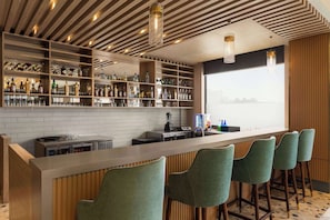 Bar (en el alojamiento)
