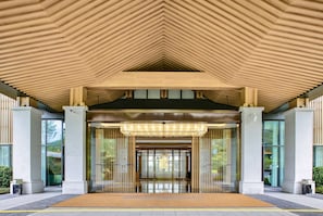 Lobby - Howard Johnson Hot Springs Plaza Yinghuashan (Deyang)