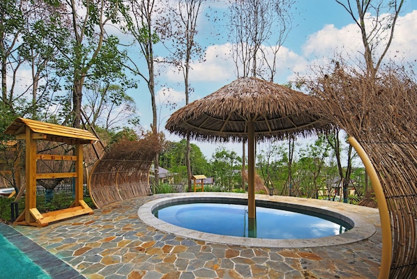 Pool - Howard Johnson Hot Springs Plaza Yinghuashan (Deyang)
