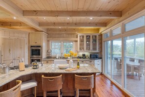 Interior - Seaclusion by Avantstay Walk to the Beach (Edisto Island)