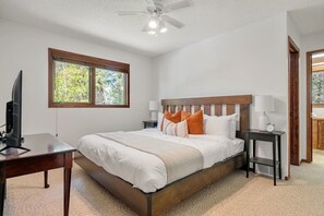 4 Schlafzimmer, Schreibtisch, Reisekinderbett, kostenloses WLAN