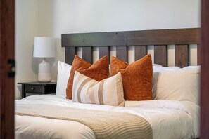 5 chambres, bureau, lit parapluie, Wi-Fi gratuit