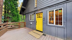 House (4 Bedrooms) | Interior - Washoe Way by Avantstay Luxury Tahoe Retreat A+ Location w/ Beach Access (Tahoe City)