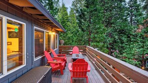 House (4 Bedrooms) | Interior - Washoe Way by Avantstay Luxury Tahoe Retreat A+ Location w/ Beach Access (Tahoe City)
