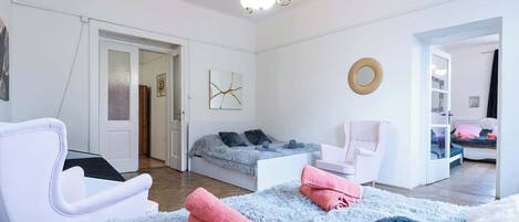 5 bedrooms, iron/ironing board, travel crib, WiFi