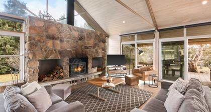 Silvertop Chalet is ideal for large families and groups of friends