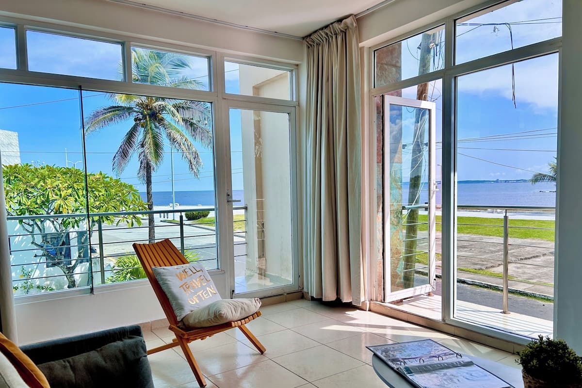 Familienapartment, Mehrere Betten, Balkon, Meerblick | Fassade der Unterkunft