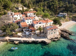 Exterior - Four Bedroom Holiday Home (Gdinj)