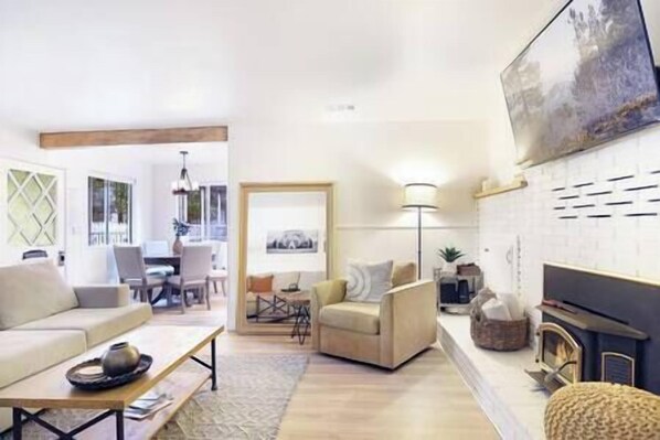 TV, fireplace - NEW! Hello Big Bear: Billiards, Airhockey, Firepit (Big Bear Lake)