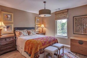 3 bedrooms, iron/ironing board, WiFi, bed sheets - Say yes! Pet friendly sleeps 6 St. George Island (Saint George Island)