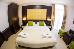 In-room safe, iron/ironing board, free WiFi - Swiss Holiday (Budva)