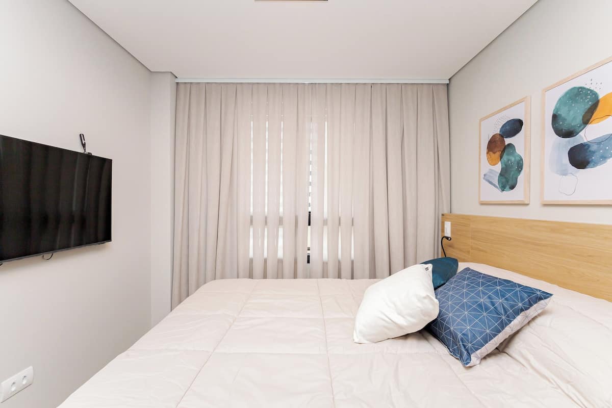 1 bedroom, laptop workspace, free WiFi, bed sheets