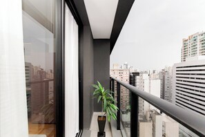 Studio | Balcony - All Batel - Suyts (Curitiba)