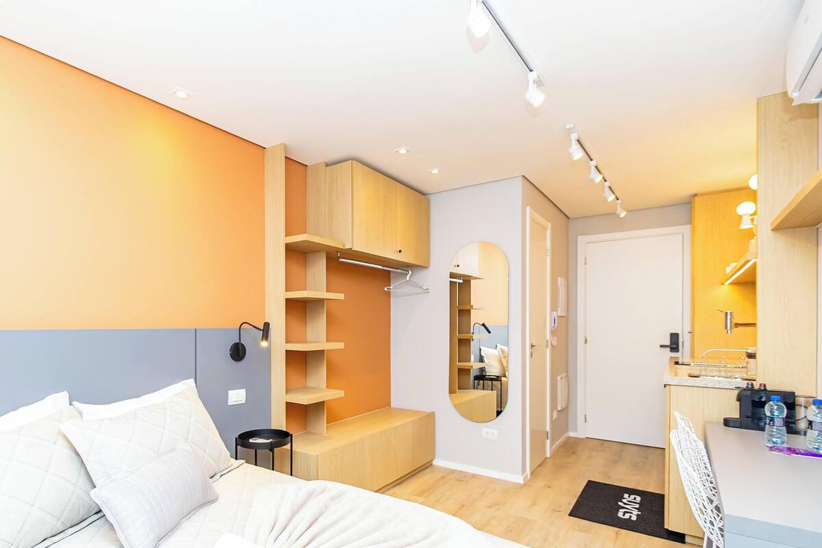Studio | Laptop workspace, WiFi (free), bed sheets