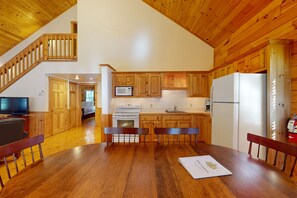 Fridge, microwave, oven, stovetop - Tranquil dog-friendly cabin with full kitchen, fireplace & nearby recreation (Northport)