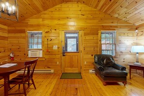 Interior - Charming studio cabin near hiking trails with firepit, & AC (Northport)