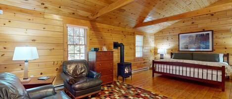 Iron/ironing board, internet, bed sheets